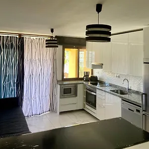 Pueblo Canario For 6 Persons! Appartamento